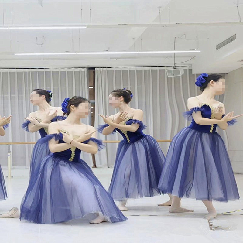 Baletna tutu suknja za scensku izvedbu - čipka, glavni materijal acetat 40%, brušena završnica, stil princeze, 12–14 šavova na 3 cm