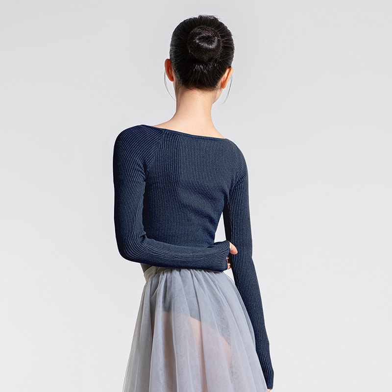 Tančný sveter z pleteniny z akrylového vlákna s vysokou elasticitou, bavlnená podšívka; zima, jeseň a jar; balet a ľudový tanec