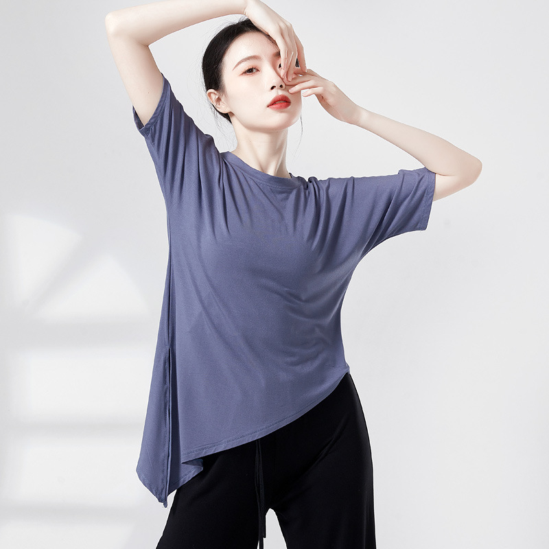 Modni plesni top za žene, sve sezone, materijal rayon modal (viskoza 93%), podstava rayon modal (93%), pogodan za pozornicu, balet, latino ples, folklorni ples i ballroom ples.