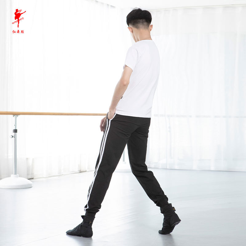 Modern tánc felső férfiaknak – felnőtt, rövid ujjú, pamut-nylon keverék anyag (50% nylon), balethez, drámához és etnikai táncokhoz alkalmas