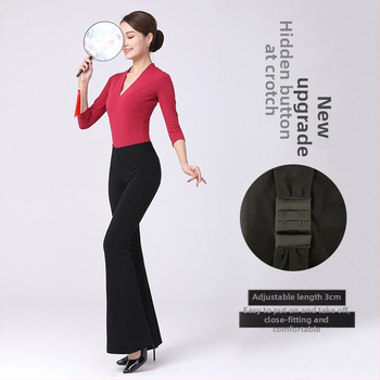 Modern táncruházati készlet V-nyakú bodival és széles szárú nadrággal, 87% pamut anyag és 87% pamut bélés, felnőtt nőknek.