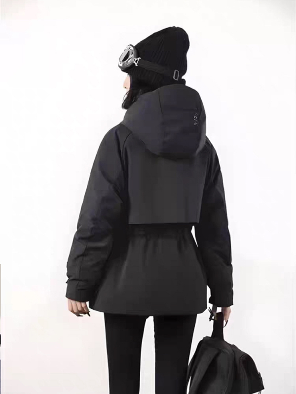 Geacă de puf pentru femei cu glugă, croială slim, material nylon, umplutură 201–300 g, iarnă 2025