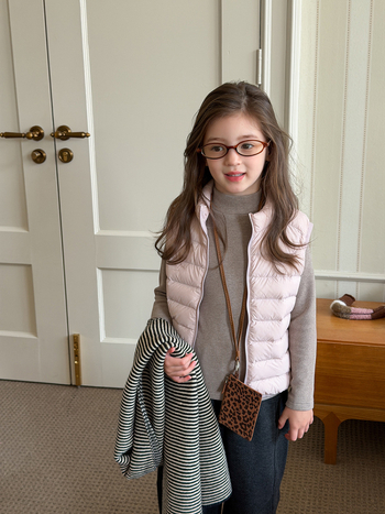 Vesta de copii cu glugă din puf de rață alb, unisex, 86–90% puf de rață alb, exterior din nylon, căptușeală poliester, stil coreean, iarnă 2025