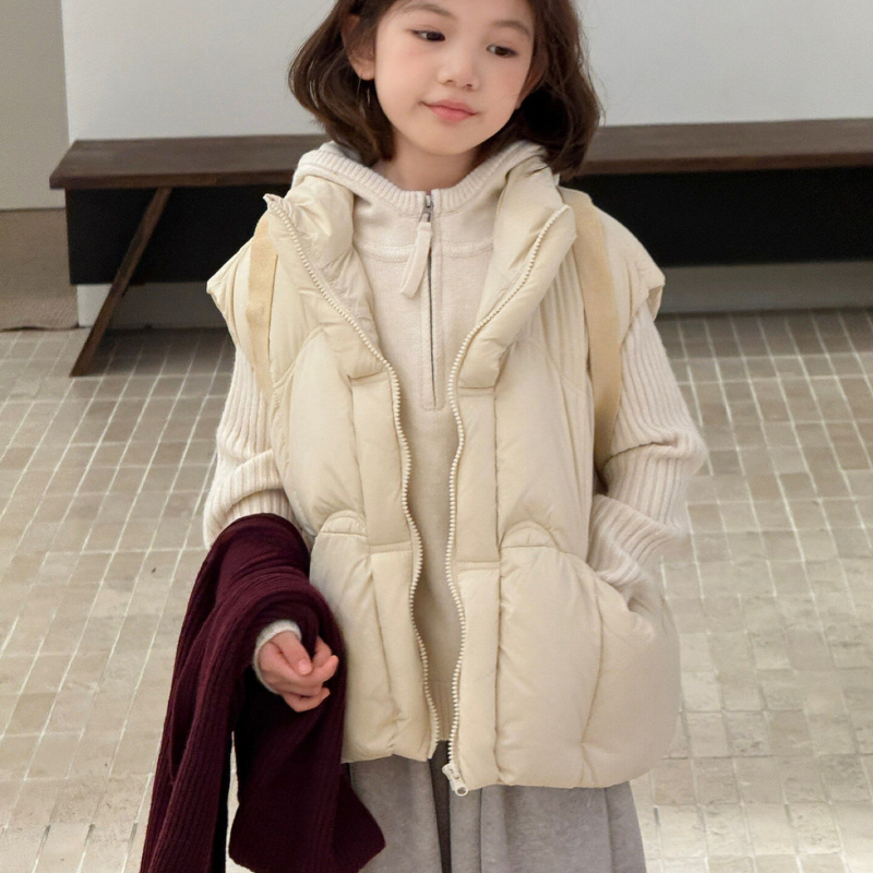 Vesă de copii din puf, 95% conținut puf, umplutură: puf de rață alb, țesătură din poliester, toamnă 2025