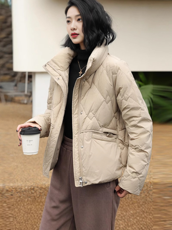 Ženska zimska jakna od pačjeg perja, kratki model, topla, za sitnije figure