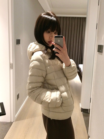 Geacă de puf cu glugă, Standard Național, umplutură din puf 86–90%, țesătură nylon 100%, croială regulată, iarnă 2025