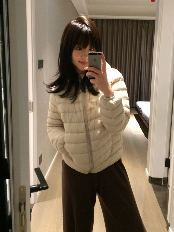 Geacă de puf cu glugă, Standard Național, umplutură din puf 86–90%, țesătură nylon 100%, croială regulată, iarnă 2025