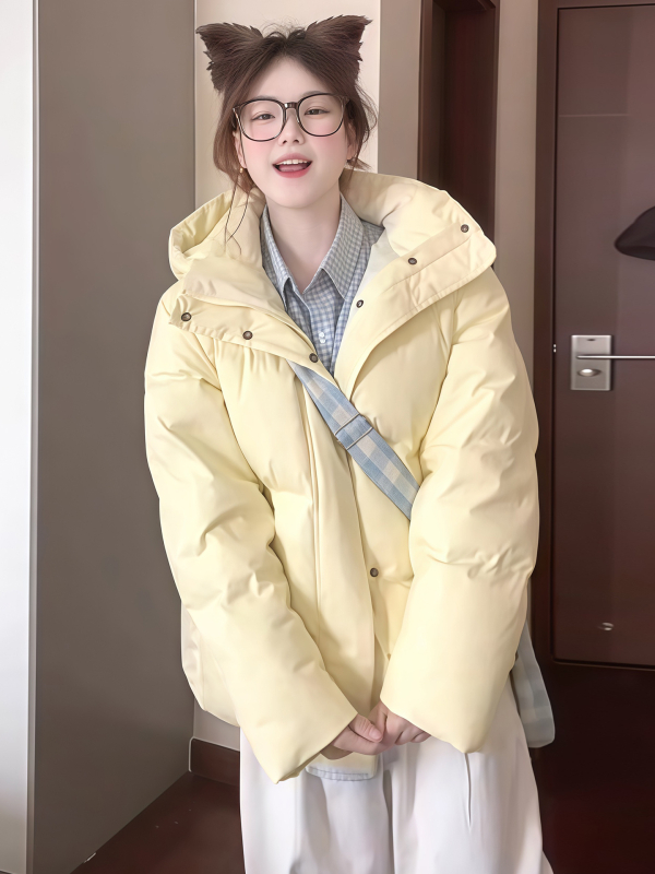 Ženska kratka jakna s punilom od perja i pamuka, 2025 novi model, korejski stil, za sitniju figuru, zimska debela jakna.