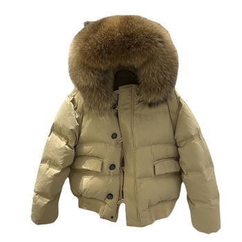 Дамско пухено яке с качулка и пухена яка, късо, свободен силует, ципово затваряне, пълнеж: бял патеши пух, съдържание пух 50%, основна материя: полиестер