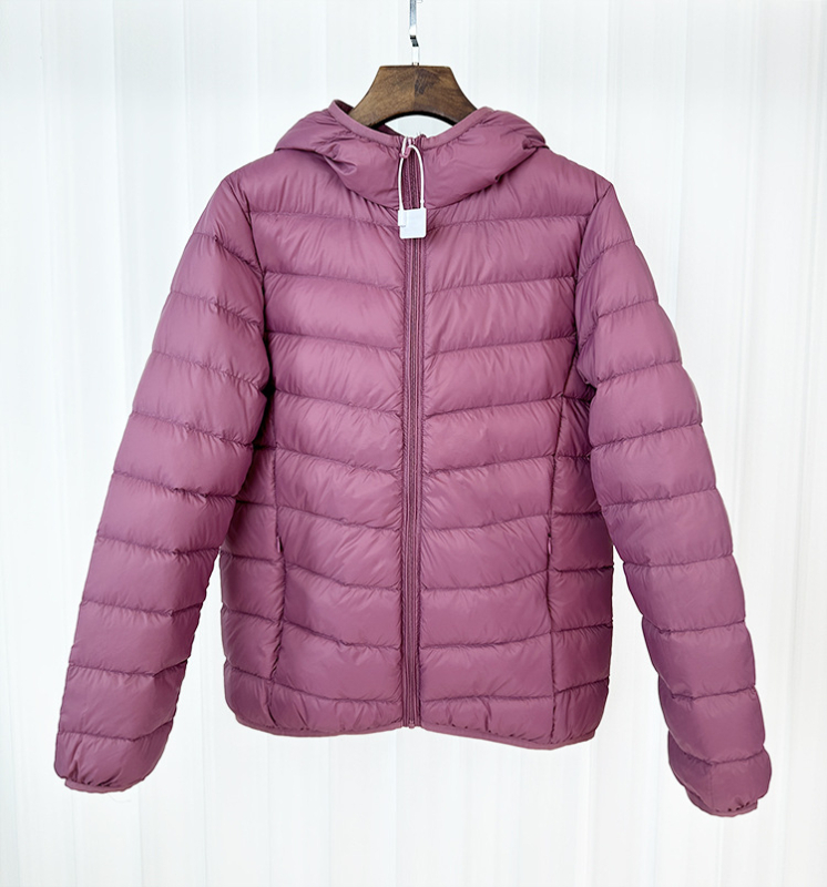 Γυναικείο ελαφρύ πουπουλένιο μπουφάν με κουκούλα, ελεύθερη γραμμή, κοντό μήκος, φερμουάρ, Χειμώνας 2025