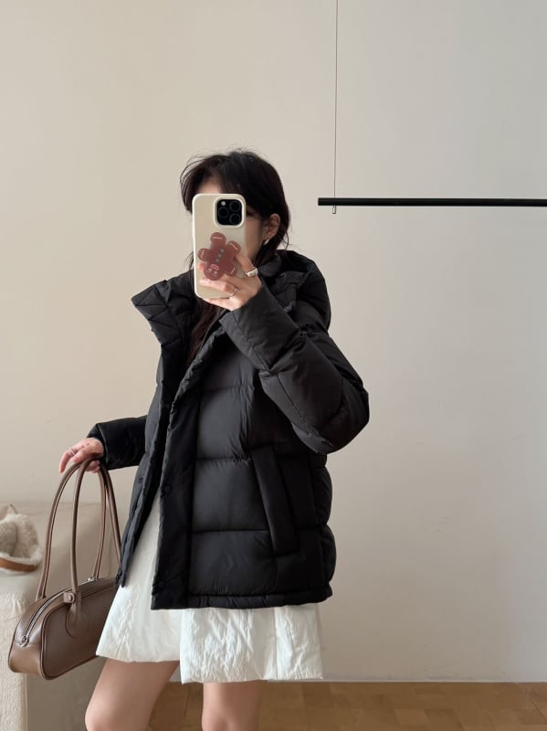 Jachetă de puf cu cinci panouri pentru femei, croială lejeră, izolație groasă, 86–90% puf de rață, umplutură 201–300 g, material exterior poliester
