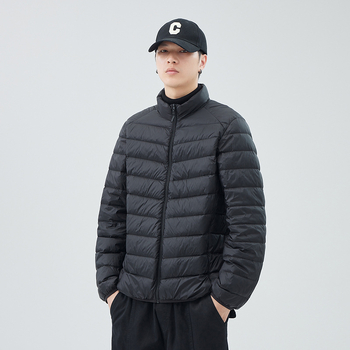 Geacă de puf pentru bărbați, subțire și ușoară, cu guler înalt, conținut puf 86–90%, umplutură din puf de rață alb, rezistentă la vânt
