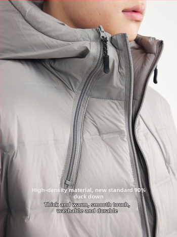 Geacă de puf cu glugă, fără cusături, 81–85% puf, 90–110 g umplutură, iarnă 2025