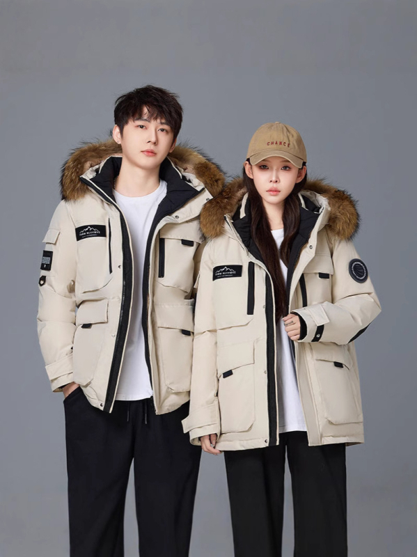 Jachetă parka din puf pentru frig extrem – croi lejer, glugă, guler din blană, puf de rață, volum puf 600, căptușeală poliester