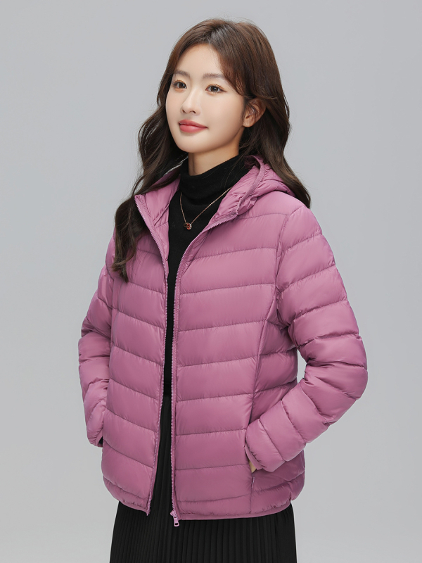 Geacă de puf cu glugă, stil coreean, croială slim, țesătură din nylon subțire (umplutură din puf de rață; conținut de cașmir 86–90%; țesătură nylon; iarnă 2025; croială standard)