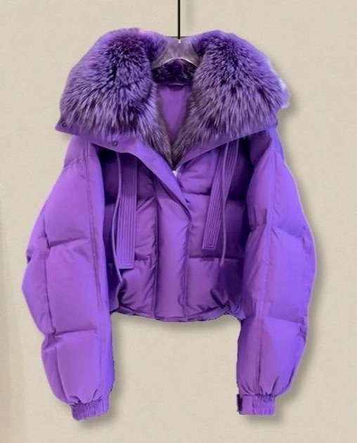 Sieviešu ziemas pūka jaka ar noņemamu mākslīgās kažokādas apkakli, pildījums no balto pīļu pūka, kašmira saturs 96%+, kokvilnas audums