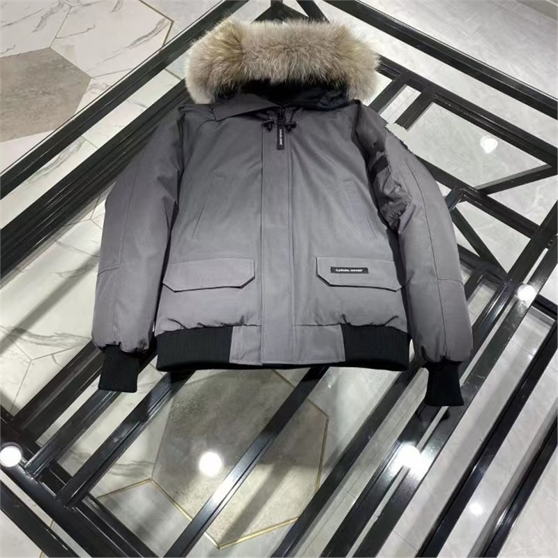 Ženska jakna od kačjeg perja, kragn od krzna s mogućnošću uklanjanja, zatvarač, zima 2024