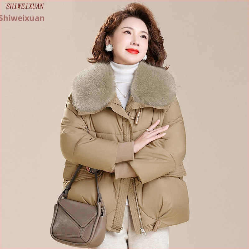 Moteriška žieminė striukė su poliesterio audiniu, imitacinio kailio apykakle, laisvas kirpimas, užtrauktukas