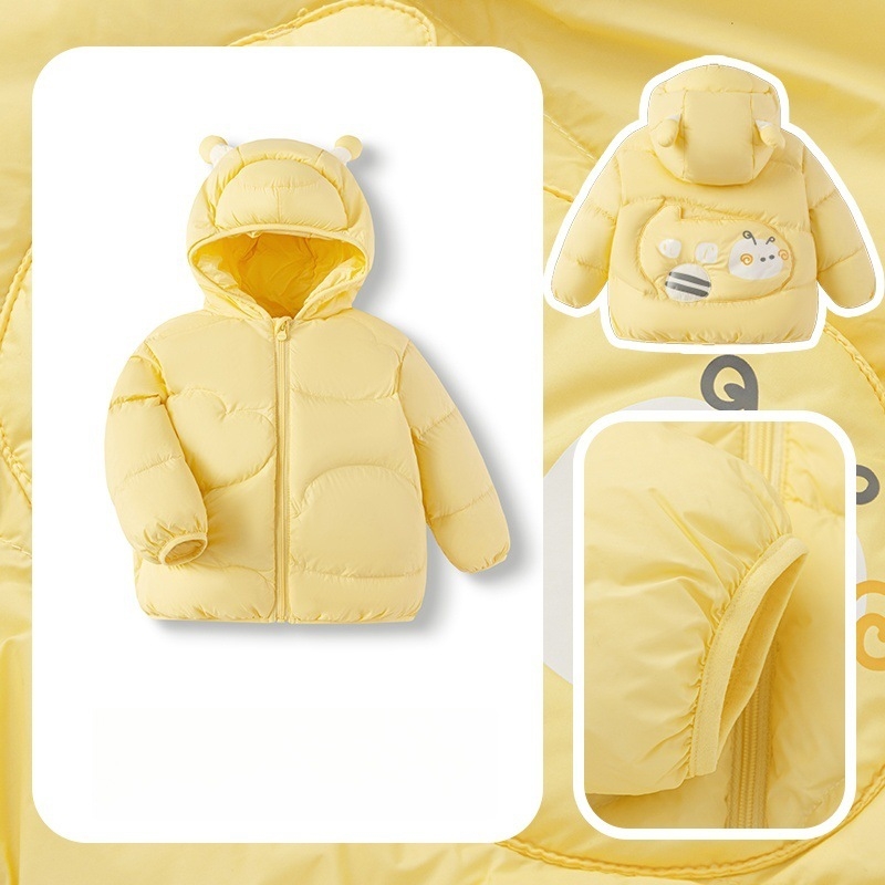 Vaikų pūkinė striukė su gobtuvu, trumpas kirpimas, balto antis pūko užpildas, karikatūros raštas, žiemai