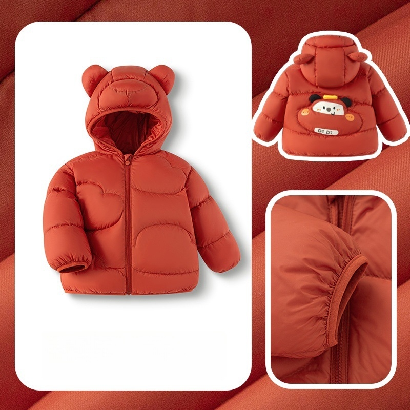 Vaikų pūkinė striukė su gobtuvu, trumpas kirpimas, balto antis pūko užpildas, karikatūros raštas, žiemai