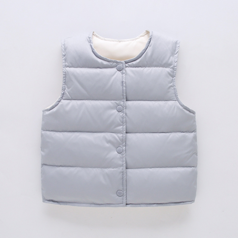 Vesta pentru copii cu puf de rață, 86–90% conținut de puf, pentru 1–3 ani, exterior și căptușeală din poliester