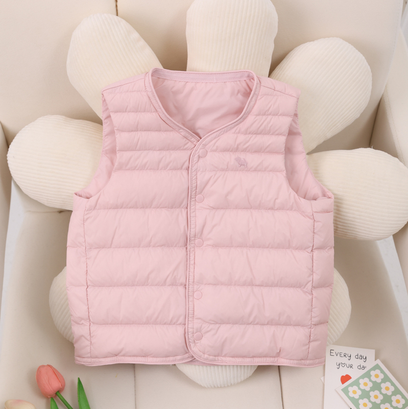 Vesta pentru copii, ușoară, din puf, exterior din nylon, căptușeală nylon 100%, fără mâneci, fără glugă, croială scurtă dreaptă, imprimeu animal, umplutură 86–90% puf de rață alb, potrivită pentru toamnă, iarnă și primăvară