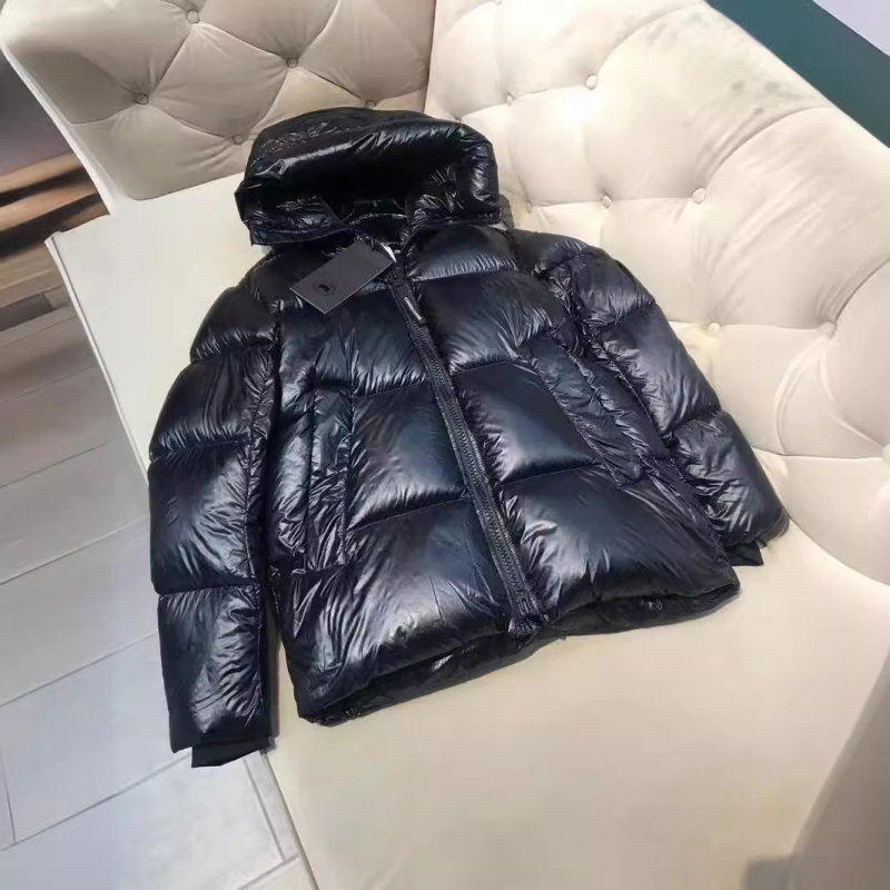Muška jakna s goose down, kapuljačom, srednja duljina, zatvarač, 380 g punjenja, udio down 81–85%