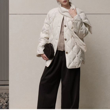 Jakna s ovratnikom-šalom, minimalistički elegantan gradski stil, 71–75% bijelog patka perja, nadoplna 51–100 g, dužina 50–65 cm