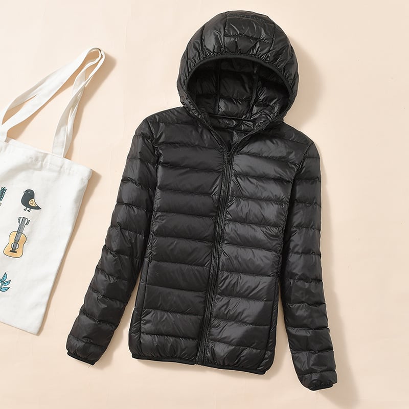 Női slim-fit kapucnis tollas kabát nylon külsővel, kacsa tollal töltött, 201–300 g, 51–55% tolltartalom