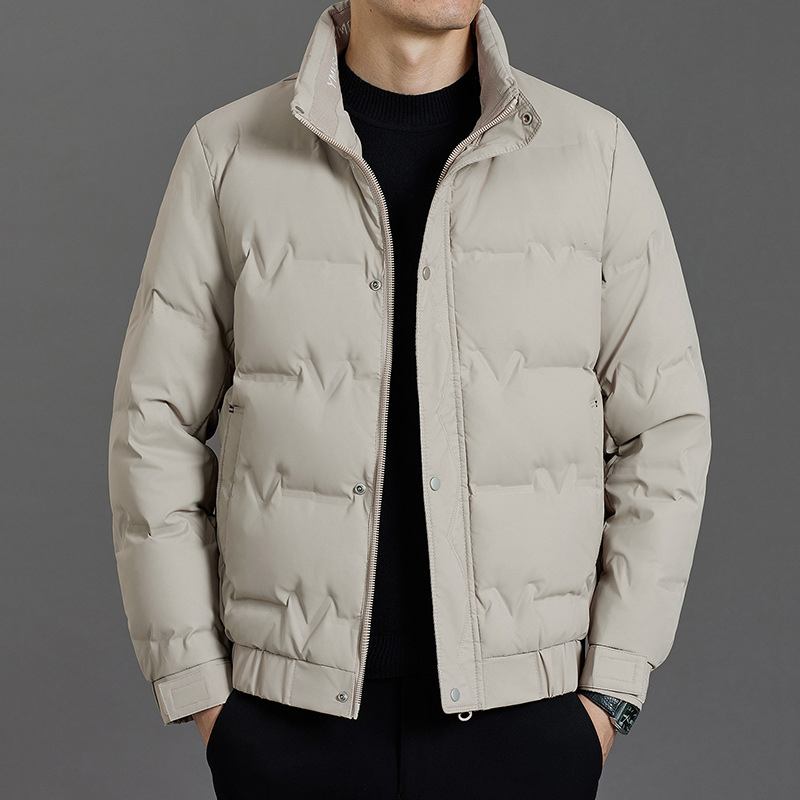 Férfi rövid pehelydzseki - álló gallér, elülső cipzár, szélálló, fehér kacsa pehely 46–50% töltet, normál meleg (-20°C-tól -5°C-ig)