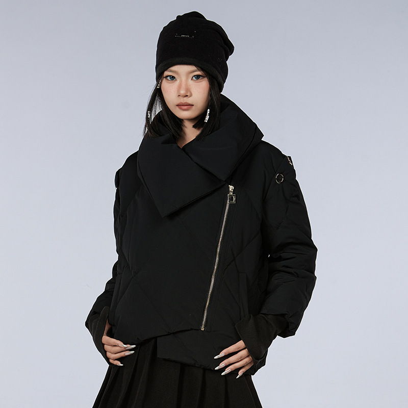 Ten-Twenty női tollkabát fehér kacsa tolltöltettel (86–90%), lazább szabású, rever-gallér, poliészter anyag (>95%), cipzár