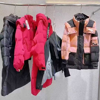 Ženska duga jakna s kapuljom, punjena guščjim perjem, gradski stil, zima 2025