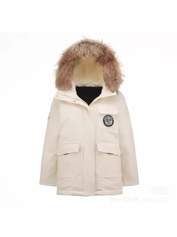 Geacă parka cu glugă din puf de rață; Conținut puf: 86-90% • Material: poliester • Lungime: medie • Închidere: fermoar