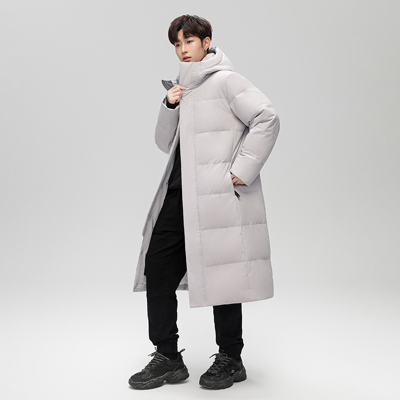 Uniszex középhosszú tollkabát fehér kacsapuhával 56–60% töltőanyag, külső és bélés poliészter, rácsos mintázat, kapucni, cipzár, vastagított dizájn