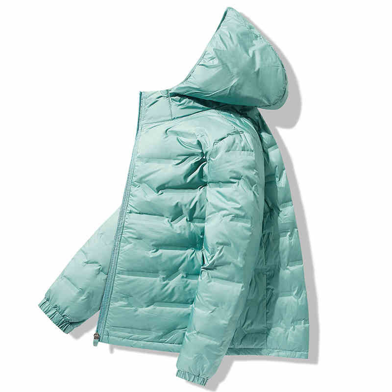 Geacă de puf unisex cu glugă, umplutură din puf de rață alb, 86–90% puf, impermeabilă și rezistentă la vânt, potrivită pentru -20°C până la -5°C.