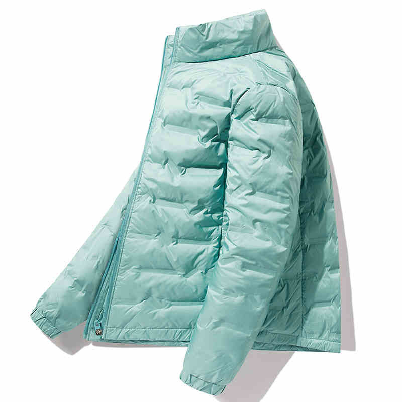 Geacă de puf unisex cu glugă, umplutură din puf de rață alb, 86–90% puf, impermeabilă și rezistentă la vânt, potrivită pentru -20°C până la -5°C.