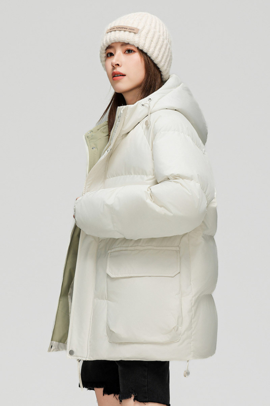 Férfi kapucnis pehelydzseki, hosszú fazon, 81-85% pehelytartalom, őszi 2025