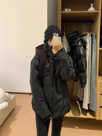 Μπουφάν από πούπουλα με ρύθμιση θερμοκρασίας, αντιανεμικό, αποσπώμενη κουκούλα, πλήρωση 280 g πούπουλων, περιεκτικότητα πούπουλών 91–95%