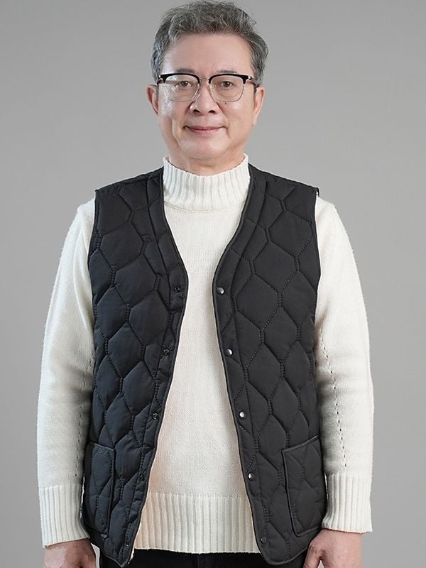 Férfi pamut mellény fleece bélés, külső nylon anyag, poliészter töltet, háromdimenziós zsebek