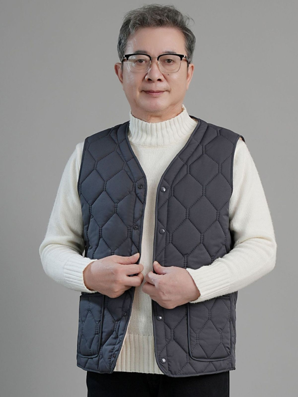 Férfi pamut mellény fleece bélés, külső nylon anyag, poliészter töltet, háromdimenziós zsebek