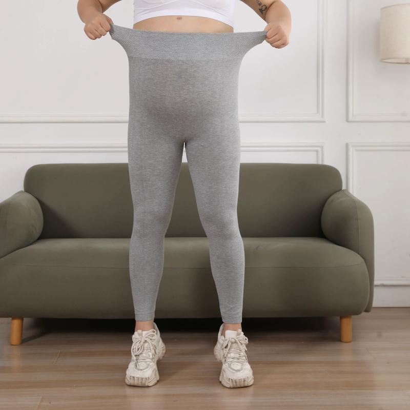 Plus veličine legginge s visokom elastičnošću, modalno-nylon smjesa, koži prijazna, uski kroj, dužine do tri četvrtine