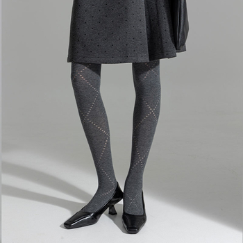 Pamut harisnyanadrág közepes vastagságú, lélegző, nedvszívó, karcsúsító hatású, egyszínű