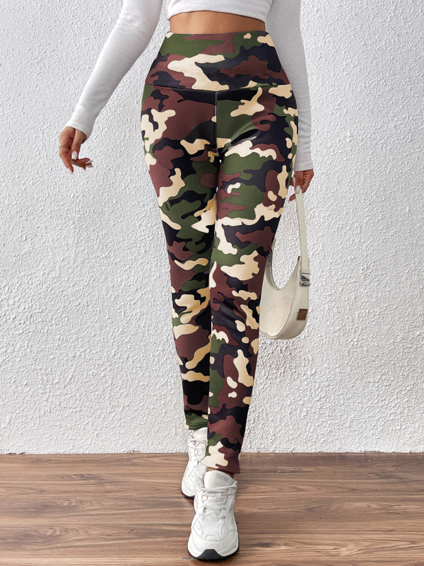 Leggings od Milk Silk s kamuflažnim printom, visokim strukom, toplom podstavom, uski kroj
