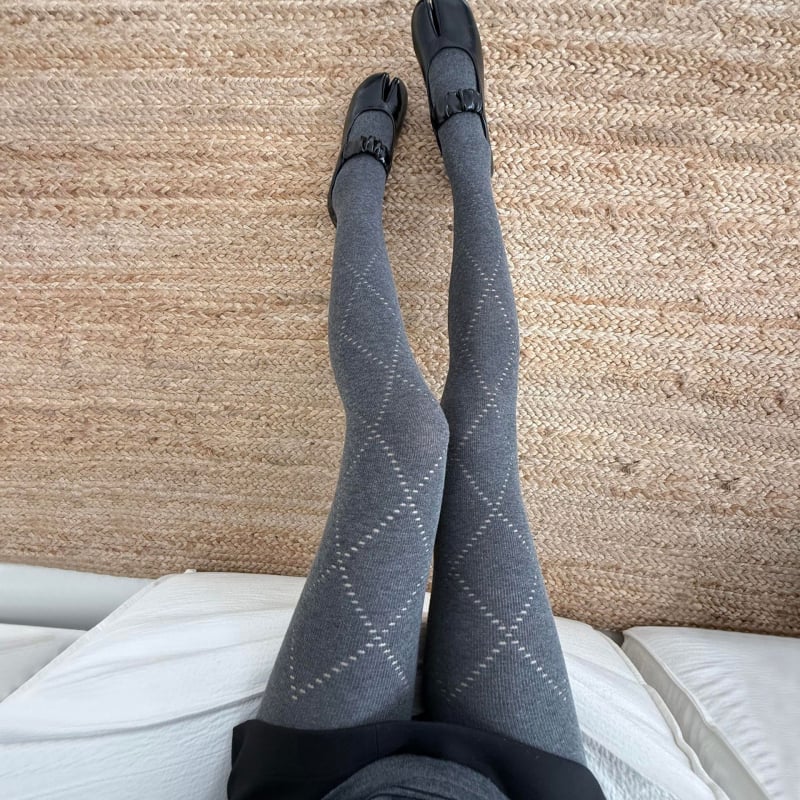 Rácsos mintás pamutkeverék harisnyanadrág lábfejjel, középméretű vastagság, rugalmas, karcsúsító hatás