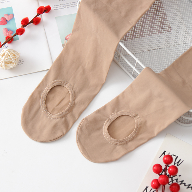 Najlon čarape – oblikovanje siluete, 70–80% najlona, T-crotch, srednja debljina