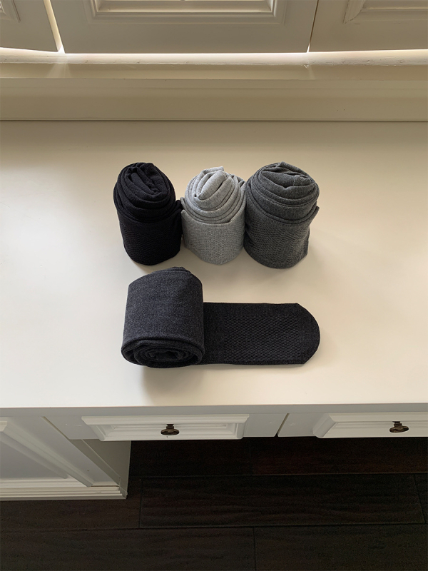 Colanți cu picioare, tricot elastic, 70–80% poliester, groși, pentru iarnă 2025