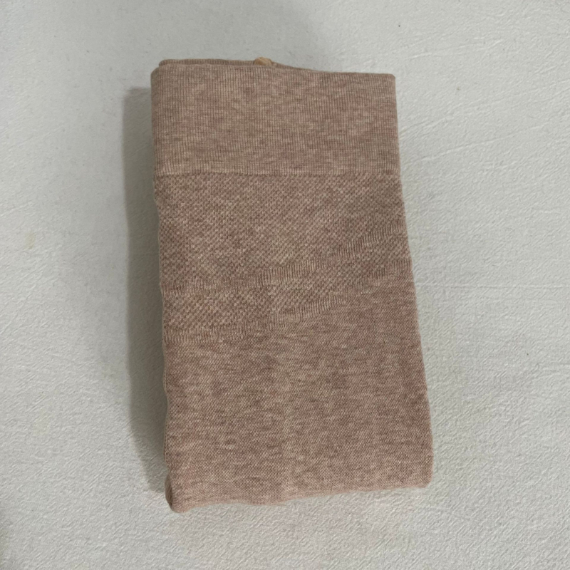 Debeli pamučni legging s visokim pojasom, ribasta tekstura i fleece podstava, vertikalne pruge, za jesen i zimu