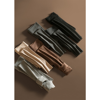 Dámske pančuchy z viskozového vlákna, stredná hustota, dĺžka po členky, vysoká elasticita, úzky strih