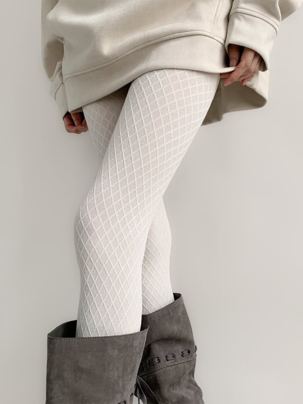 Sieviešu kokvilnas zeķubikses rudens–ziemas sezonai, sēžamvietas pacelšana un siluetes veidošana, plānas, ar kājām, raksts: vienkrāsains vai svītrainas