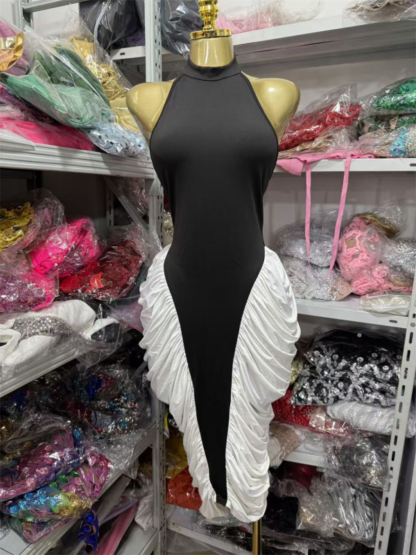 Poliesterska bodycon haljina s halter dekolteom, bez rukava, duga